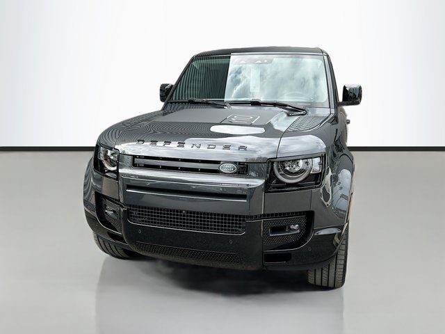 2025 Land Rover Defender X-Dynamic SE