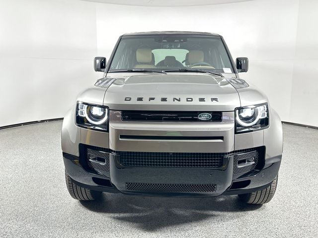 2025 Land Rover Defender X-Dynamic SE