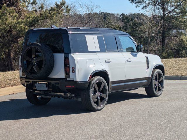 2025 Land Rover Defender X-Dynamic SE