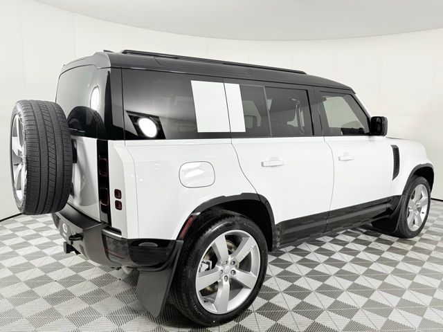 2025 Land Rover Defender X-Dynamic SE