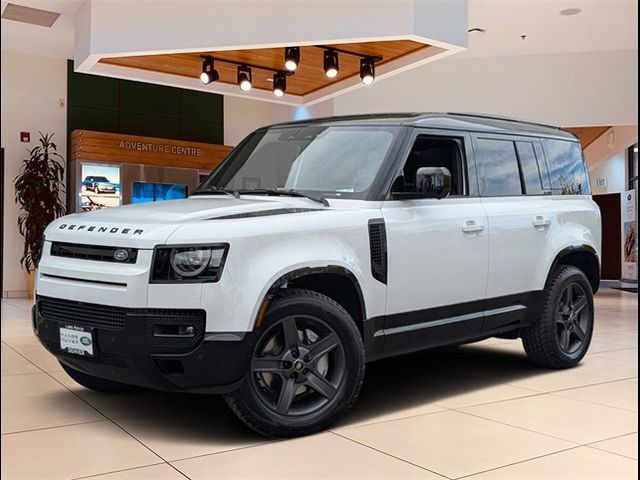 2025 Land Rover Defender X-Dynamic SE