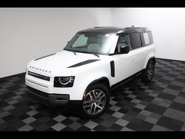 2025 Land Rover Defender X-Dynamic SE