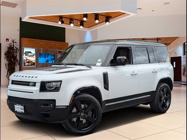 2025 Land Rover Defender X-Dynamic SE