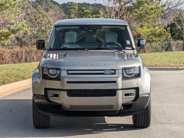 2025 Land Rover Defender X-Dynamic SE