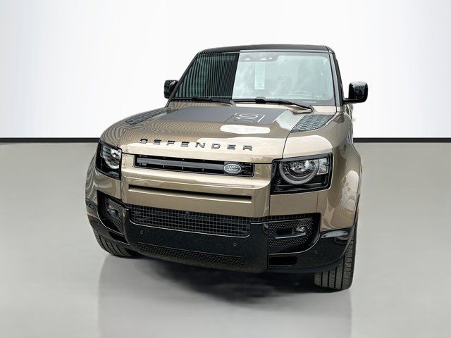 2025 Land Rover Defender X-Dynamic SE