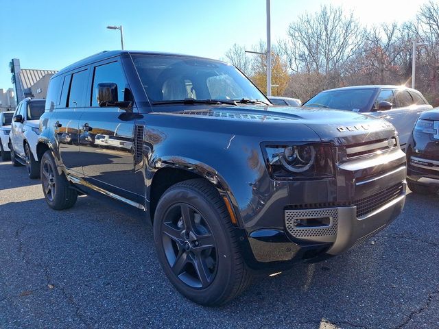 2025 Land Rover Defender X-Dynamic SE