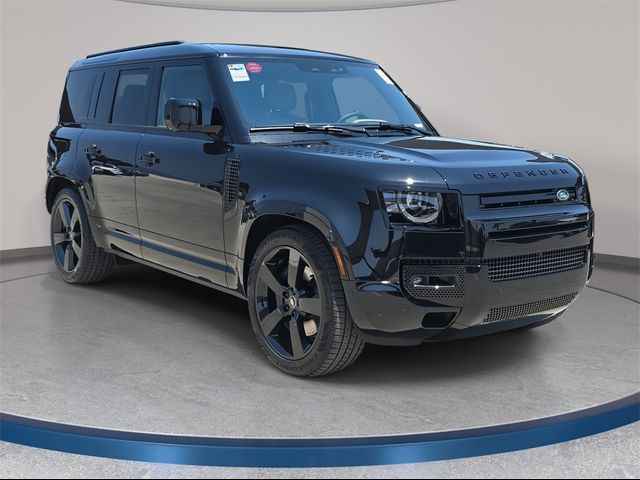 2025 Land Rover Defender X-Dynamic SE