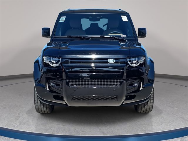 2025 Land Rover Defender X-Dynamic SE