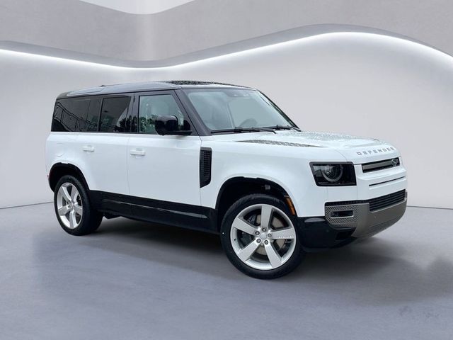 2025 Land Rover Defender X-Dynamic SE