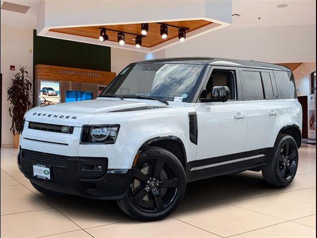 2025 Land Rover Defender X-Dynamic SE