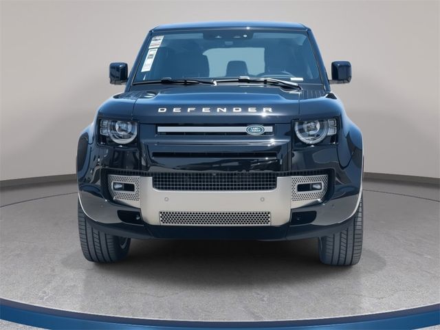 2025 Land Rover Defender X-Dynamic SE