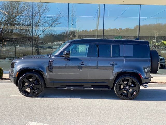 2025 Land Rover Defender X-Dynamic SE