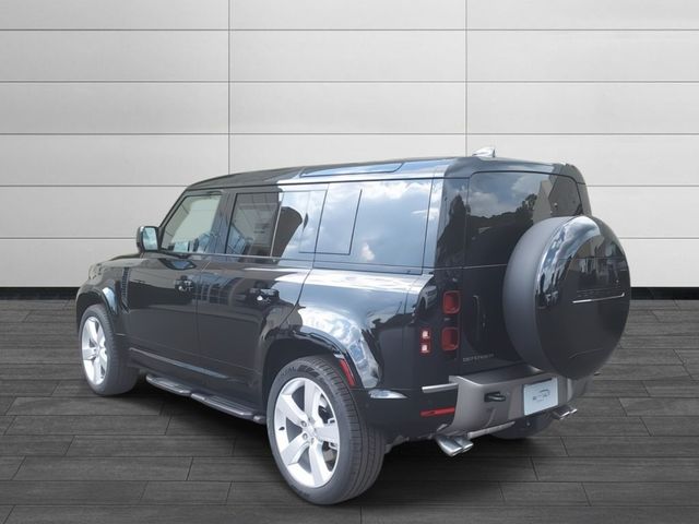 2025 Land Rover Defender X-Dynamic SE