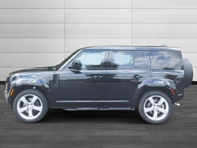 2025 Land Rover Defender X-Dynamic SE