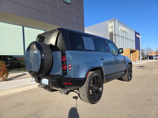 2025 Land Rover Defender X-Dynamic SE