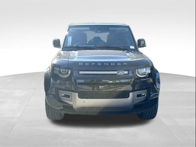 2025 Land Rover Defender X-Dynamic SE