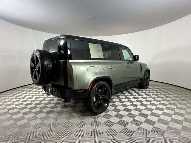 2025 Land Rover Defender X-Dynamic SE