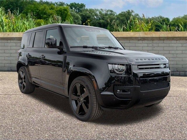 2025 Land Rover Defender V8