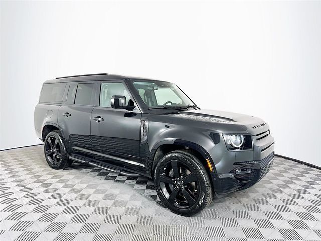 2025 Land Rover Defender X-Dynamic SE