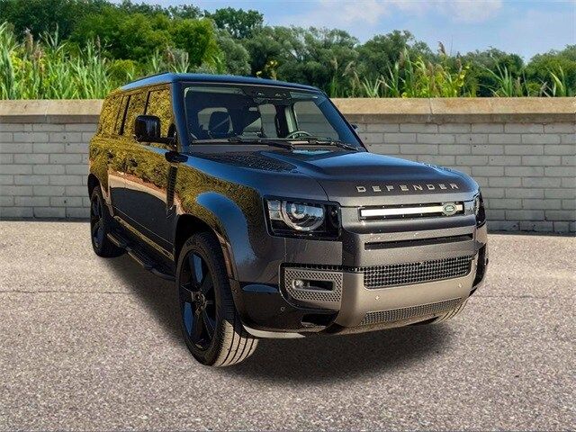 2025 Land Rover Defender X-Dynamic SE