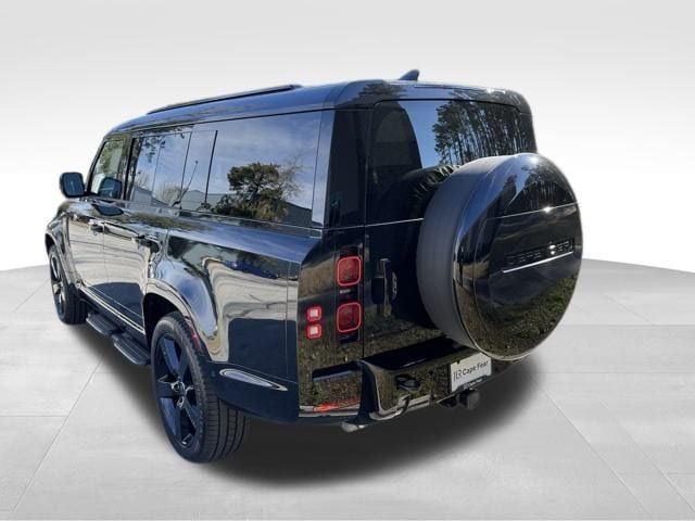 2025 Land Rover Defender X-Dynamic SE