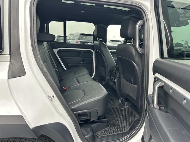 2025 Land Rover Defender Outbound