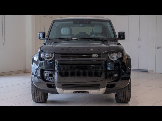 2025 Land Rover Defender V8