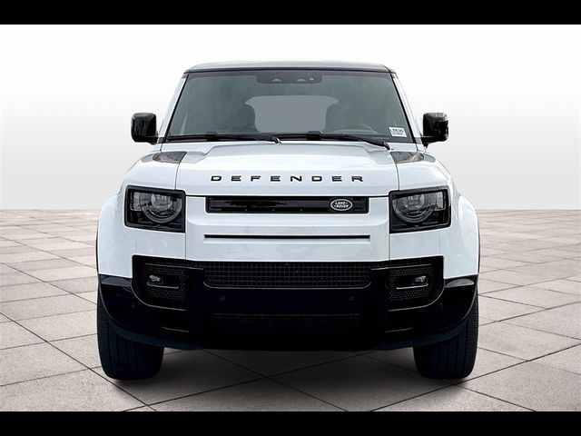 2025 Land Rover Defender V8