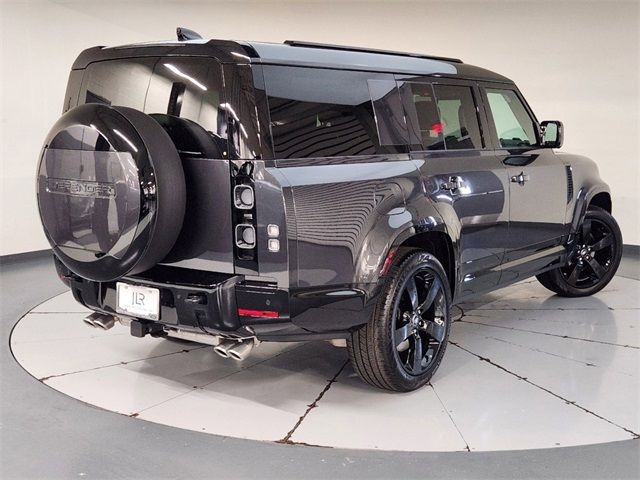 2025 Land Rover Defender V8