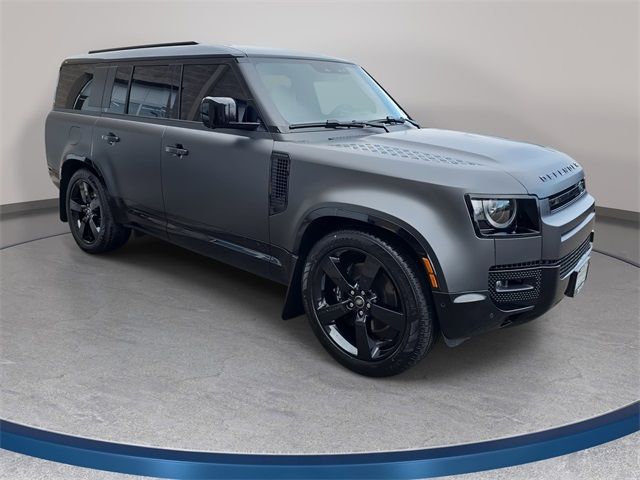 2025 Land Rover Defender V8