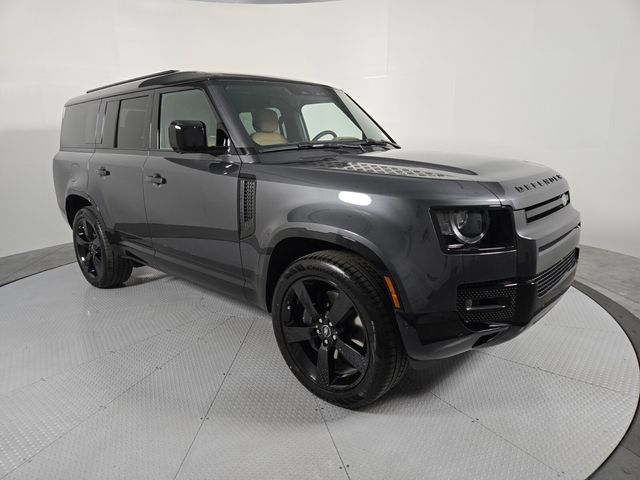 2025 Land Rover Defender X-Dynamic SE