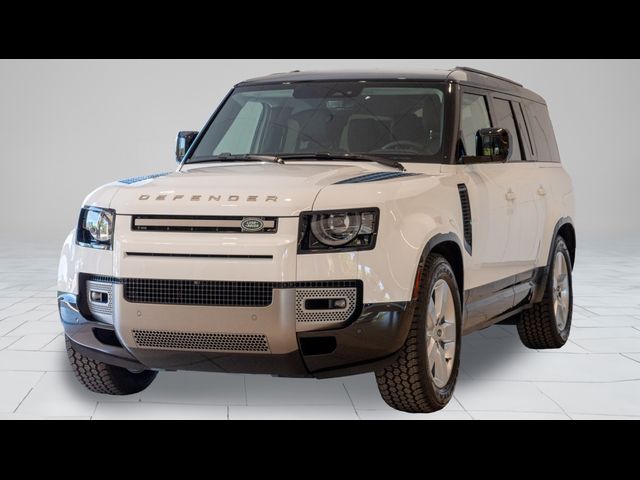 2025 Land Rover Defender X-Dynamic SE