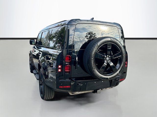 2025 Land Rover Defender X-Dynamic SE