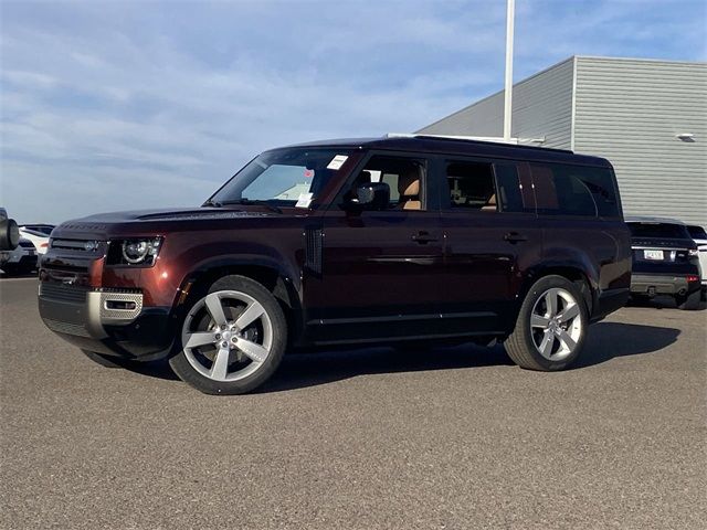 2025 Land Rover Defender X-Dynamic SE