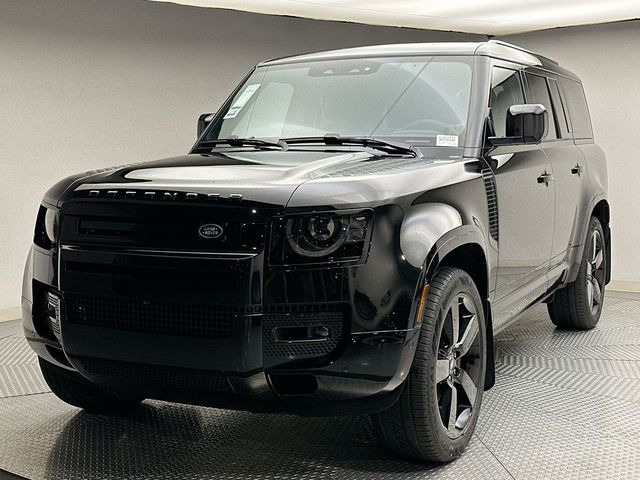 2025 Land Rover Defender X-Dynamic SE