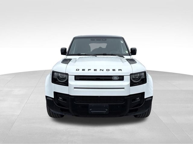 2025 Land Rover Defender X-Dynamic SE