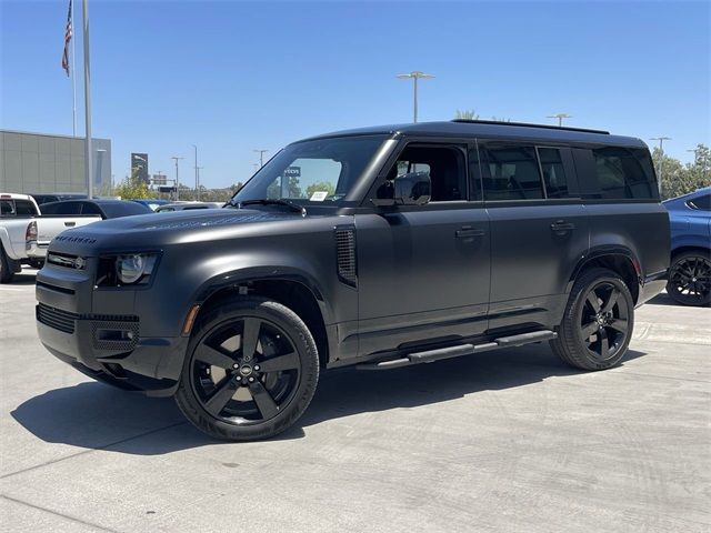 2025 Land Rover Defender X-Dynamic SE