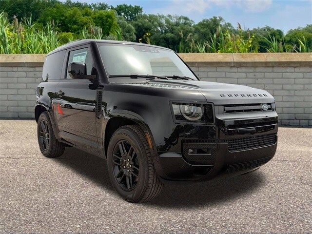 2025 Land Rover Defender X-Dynamic SE