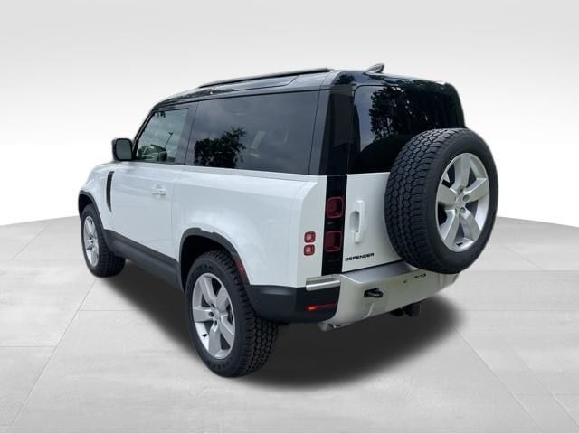 2025 Land Rover Defender S