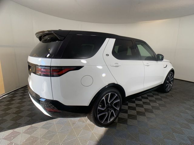 2025 Land Rover Discovery Dynamic SE