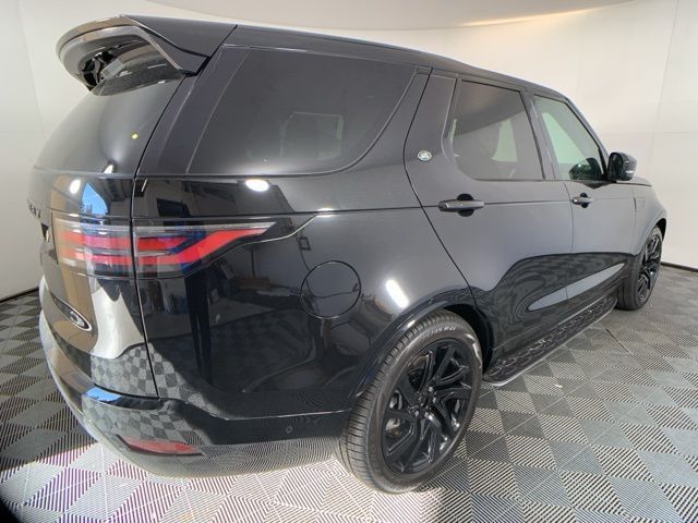 2025 Land Rover Discovery Dynamic SE