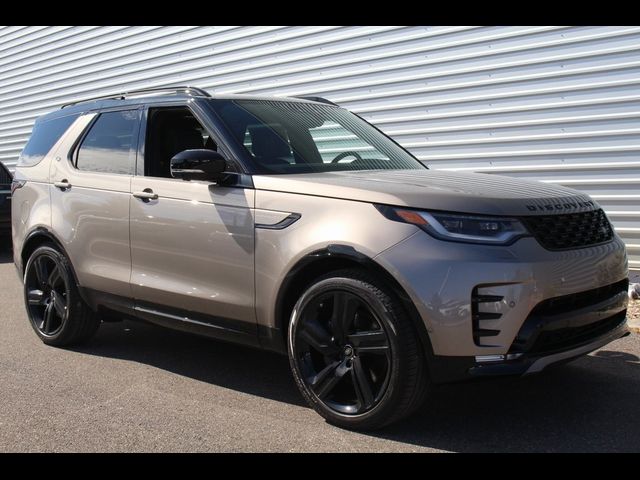 2025 Land Rover Discovery Dynamic SE