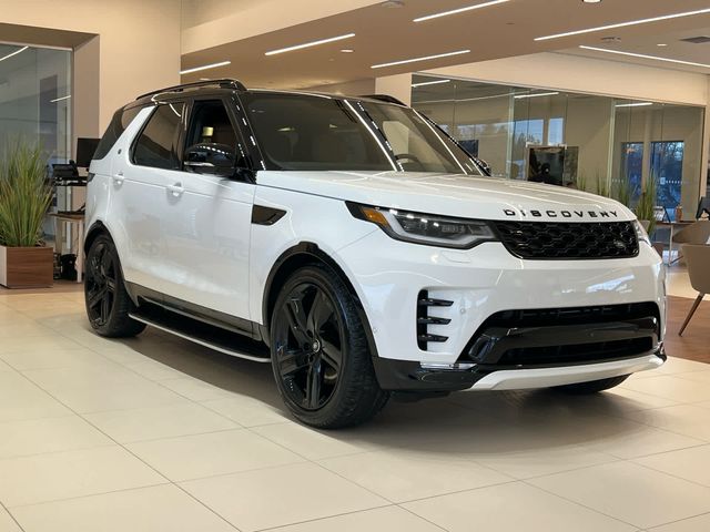 2025 Land Rover Discovery Dynamic SE