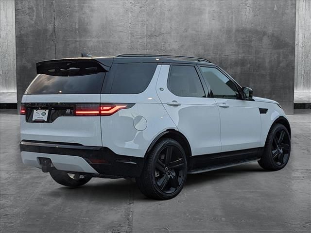 2025 Land Rover Discovery Dynamic SE