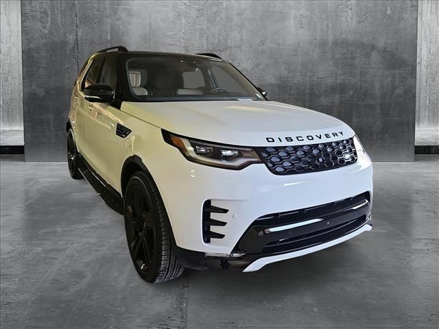 2025 Land Rover Discovery Dynamic SE