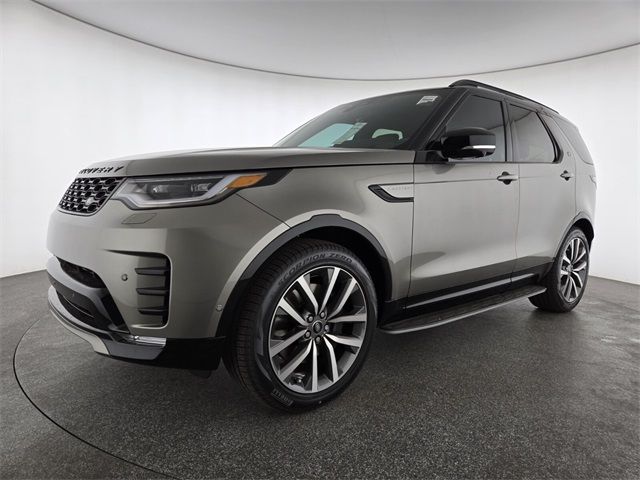2025 Land Rover Discovery Dynamic SE