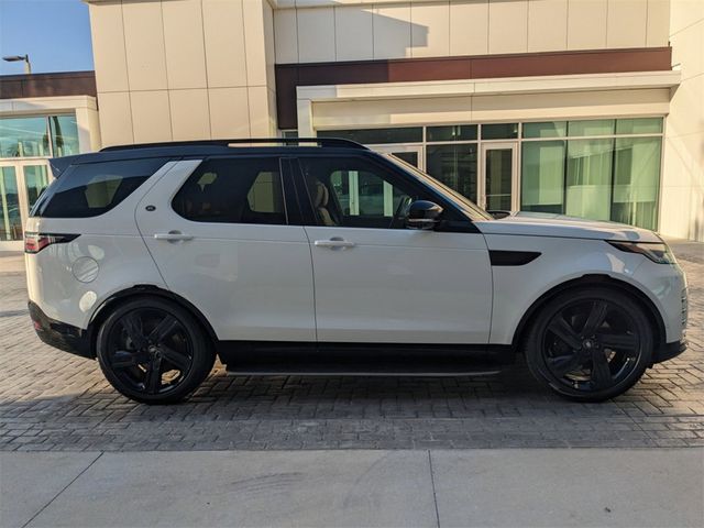 2025 Land Rover Discovery Dynamic SE