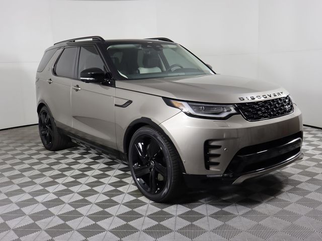 2025 Land Rover Discovery Dynamic SE