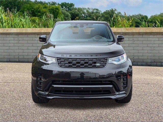 2025 Land Rover Discovery Dynamic SE