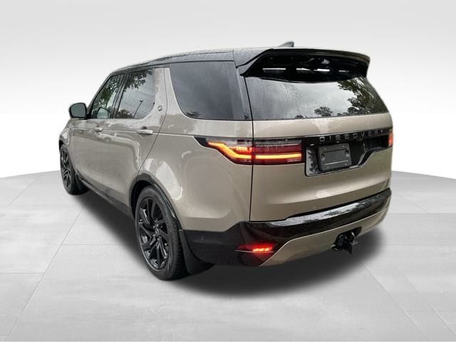 2025 Land Rover Discovery Dynamic SE